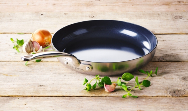 La poêle céramique est-elle une alternative crédible à la poêle antiadhésive PTFE ?