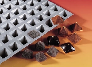 Elastomoule mini pyramides DE BUYER
