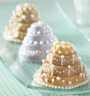 Moule Nordic Ware mini pièces montées