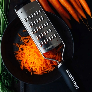 140x140 - Râpe Microplane Gourmet Spéciale Carottes râpées