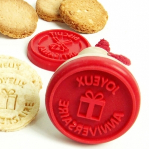 140x140 - Tampon à biscuits Joyeux anniversaire Yoko Design